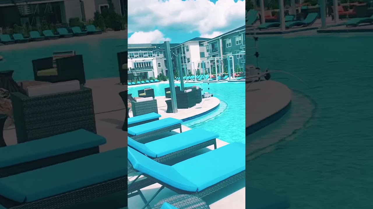 Pool Views | The Pointe North Hills