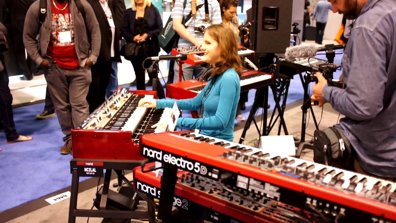Rachel Flowers Namm 2015 playing Hold Your Head Up by Argent. YouTube