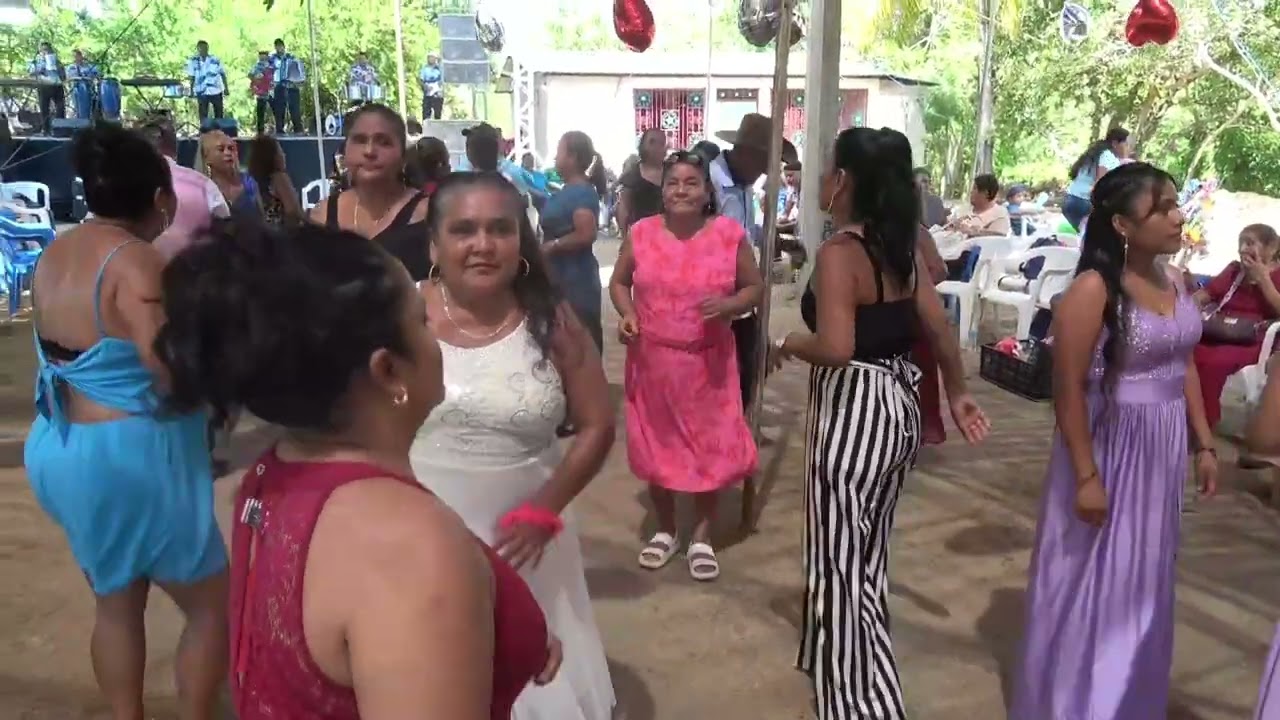 Boda de NALBERTA Y MANUEL EN HUAMUCHITOS GRO 2 parte