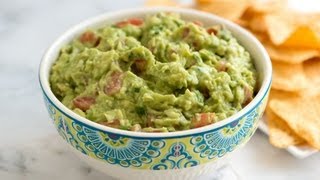 How to Make Fresh Homemade Guacamole  Easy Guacamole Recipe