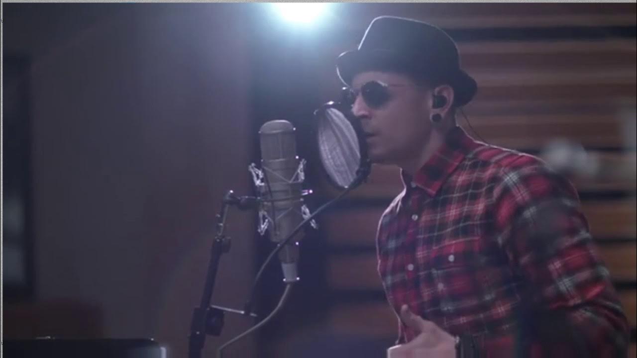 Linkin Park - Crawling Piano Version (Facebook Live session) #LP17 Linkin Park - Crawling Piano Version (Facebook Live session) #LP17