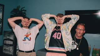 Vignette de la vidéo "Yung Gravy & bbno$ - shining on my ex (Official Audio)"