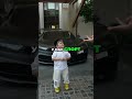 Хасбик лезет в чужую бугатти