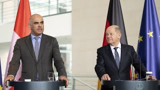 Schweizer Bundespräsident verteidigt Neutralität im Ukrainekrieg