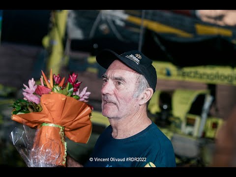 Arrivée de Charlie Capelle - Interview Ponton (Route du Rhum - Destination Guadeloupe)