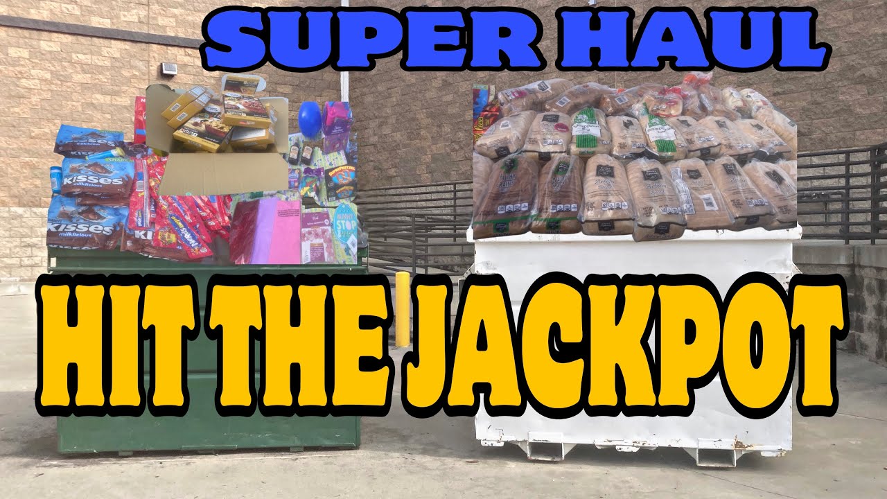 DUMPSTER DIVING - WOW! SO MUCH FRESH FOOD! AND VALUABLE STUFFS. I HIT THE JACKPOT
