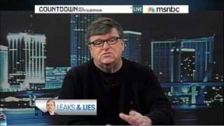 Michael Moore on WikiLeaks: 'Leaks Don't Kill People, Secrets Do'