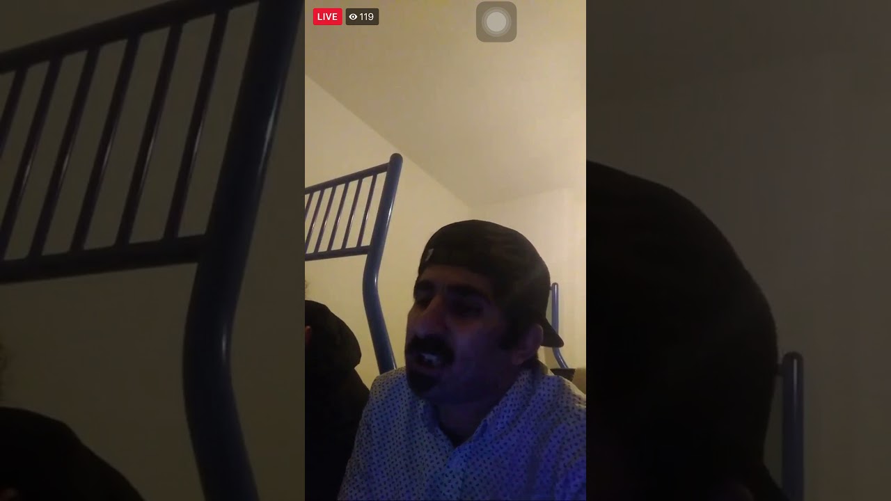 😂😂عومەر دەبابە بەشەرتی قرتان زۆڵی جنێو دان بەس سەیریکە پەشیمان نابی تەوە 😂😂😂😂