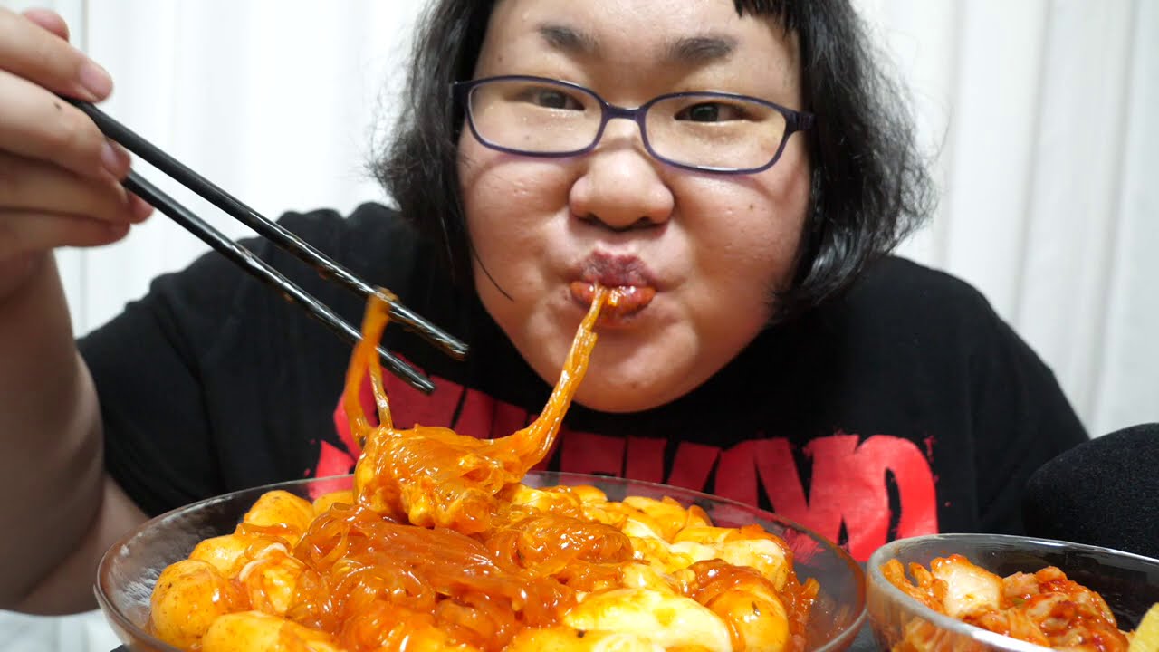 ASMR 咀嚼音 モッパン 謎韓国春雨トッポギ