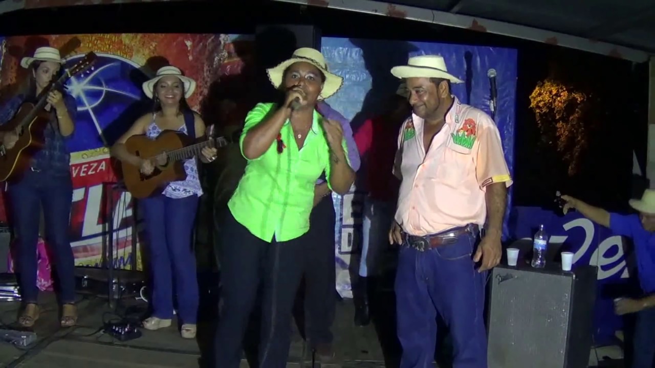 MARIA DEL CARMEN Marin y Bebito Vargas. del baúl de los recuerdos