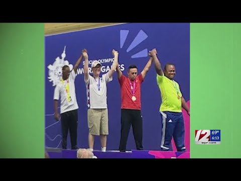 Video: Olimpicul și fostul campion mondial Pooley câștigă cursa inaugurală de aventură „Further”
