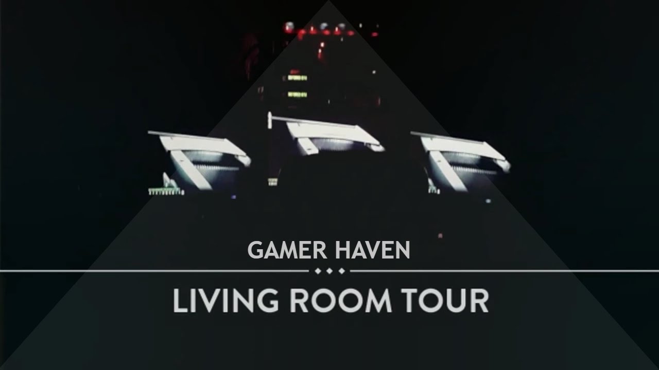 SHORT "Living room" TOUR | MY GEEK HAVEN | Swords, Figures and junk! | Efaco Five vs Cherisespieces