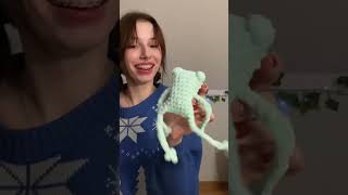 crocheting a leggy frog🐸 #shorts