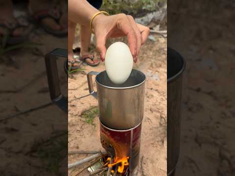 Survival Skills: Mommy Skill With Big Egg #survival #outdoors #shorts #camping #bushcraft #useful