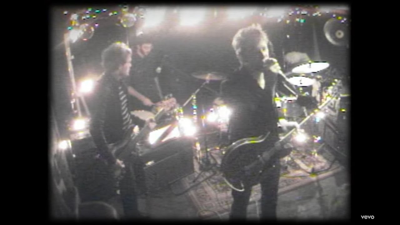 Spoon - Nobody Gets Me But You - YouTube
