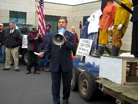 Sen. Bruce Tarr Supports Fishermen at The Sector Protest In Gloucester