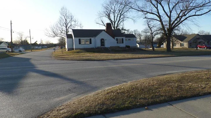 536 S Halleck Street, DeMotte, IN Presented by Lis...