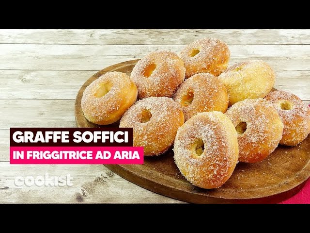 Graffe in friggitrice ad aria: la ricetta delle ciambelle veloci