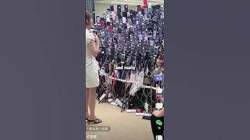 Why Chinese Streamers Do This?