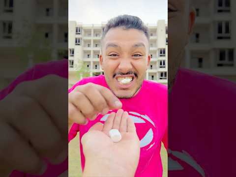 أكل كل المرشميلو الذيذ مسبش حاجه لطفل