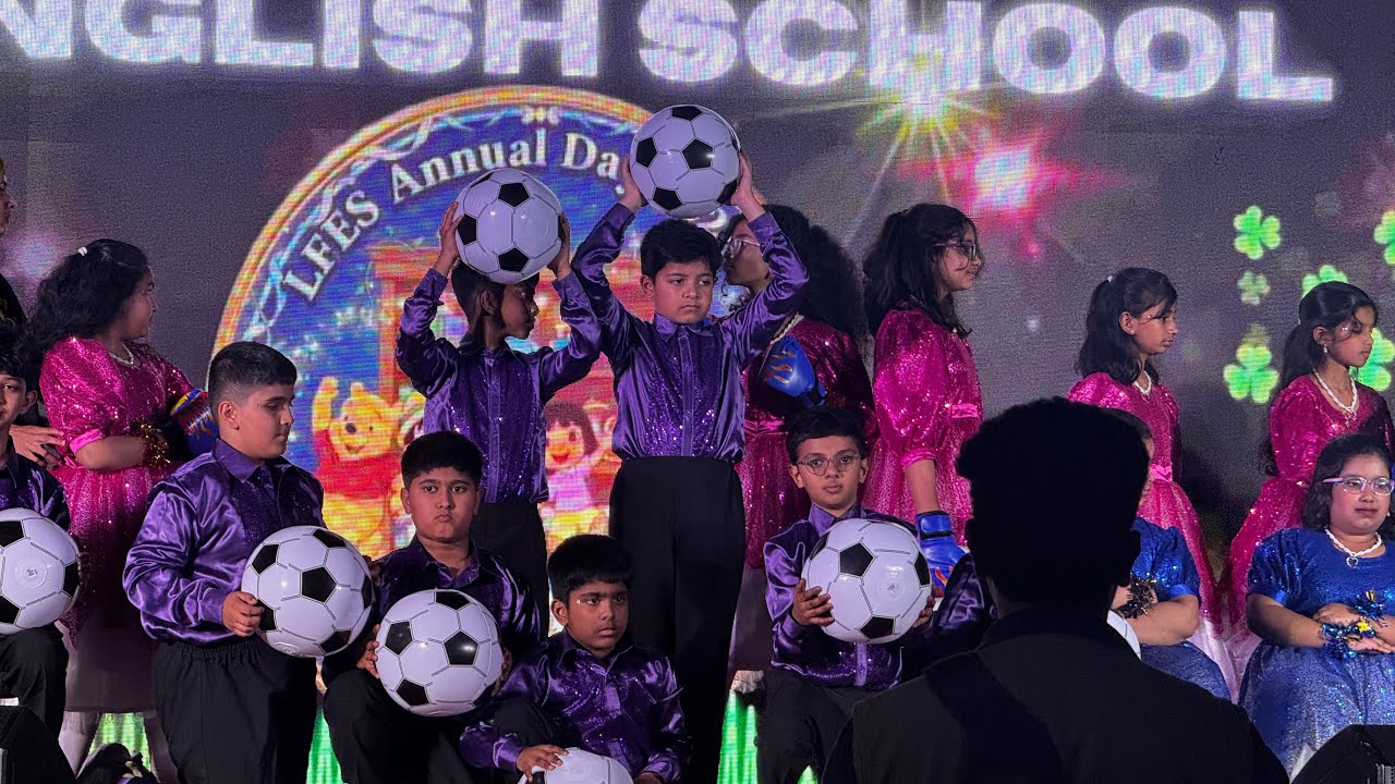 My dance performance in our school annual day! - YouTube