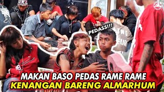 MAKAN BASO PEDAS SAMBIL NONGKRONG  | Kenangan sebelum pulang