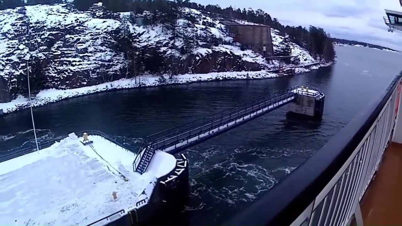VIKING GRACE. SATAMAVISIITTI  MAARIANHAMINA.