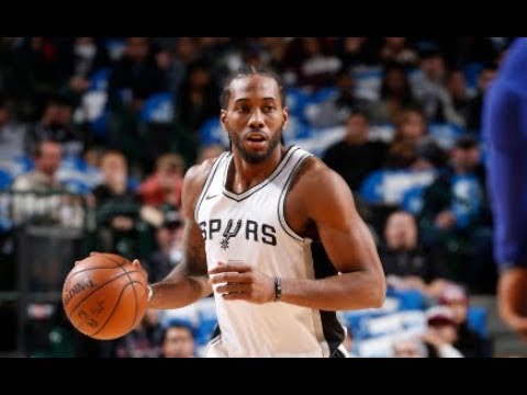 Spurs' Kawhi Leonard has final say on return, opts to remain out