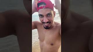 Liandro Levi em Porto Seguro na praia