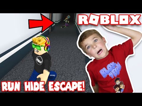 Dad Is After Me In Roblox Flee The Facility Run Hide Escape Youtube - beast dad captured everyone roblox flee the facility run hide