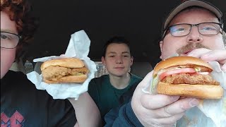 Burger King vs. KFC: Chicken Sandwich Battle | The Chicken Wars (E6, Semifinal Round 1) by Fast-food Fanatic 237 views 4 months ago 8 minutes, 26 seconds