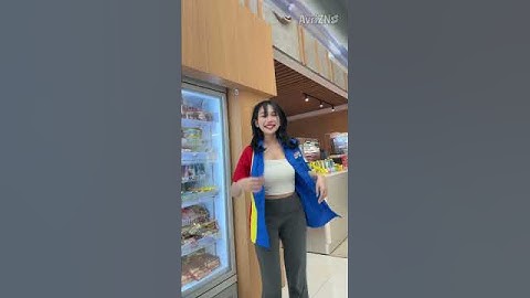 Karyawan Cantik minimarket Mencuri perhatian netizen dimedia sosial