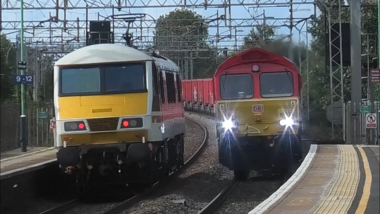 Fantastic Busy Afternoon At Wolverton Station Freight/Passenger Trains 12th September 2025 WCML