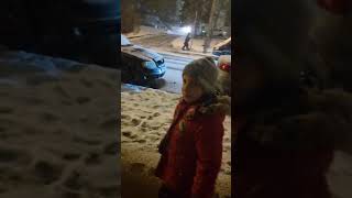 Московская зима. Единственный в семье кто радуется снегу каждый год)