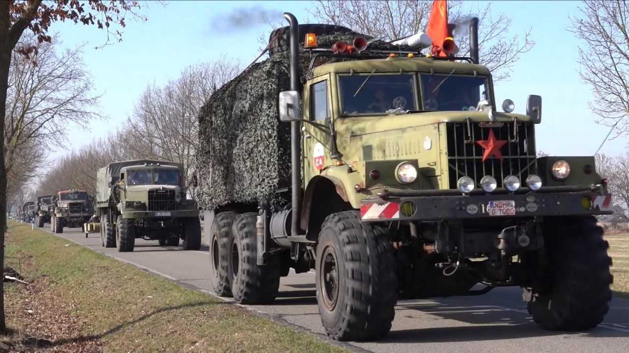 Militär Oldtimer Kolonne zwischen Tarthun und Unseburg- 70 Jahre NVA