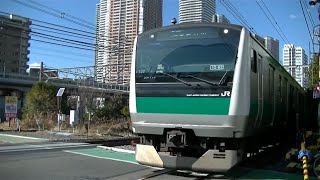 JRE233系ハエ132編成各駅停車海老名行き 武蔵小杉－新鶴見の踏切にて