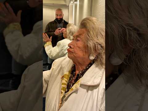 Oma Elli (95) hat immer eine Antwort parat ❤️ #pflege #oma #pflegeheim #liebe #freunde