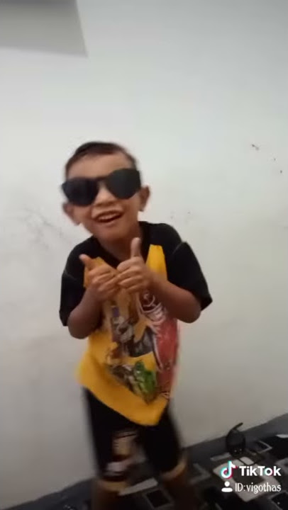 Tiktok Anak kecil joget lucu