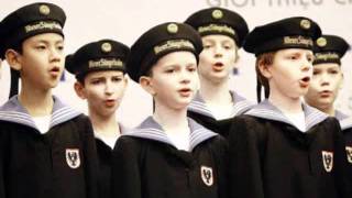 The Vienna Boys Choir sings Johann Strauss : Sangerlust Polka Francaise op.328 chords