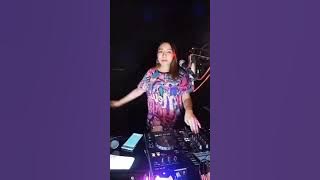 dj rere monique (mantan pacar)