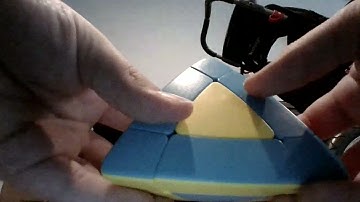 How to solve a Jing pyraminx