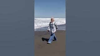 Jalan jalan berdua sama Ayang ke pantai..