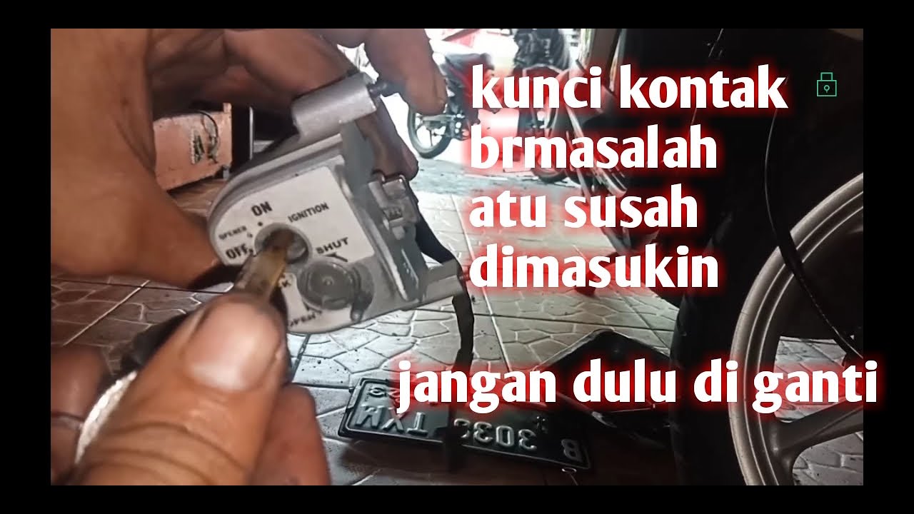 Cara perbaiki kunci kontak macet motor scoopy