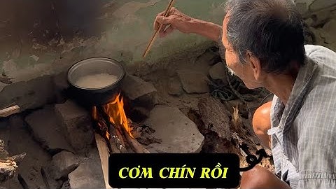 Nồi cơm quê mọi người ai đã từng nấu cơm bằng bếp củi chưa ạ @quyenvlogss 