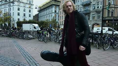 Jimmy Wahlsteen - No Strings Attached (Official Video)