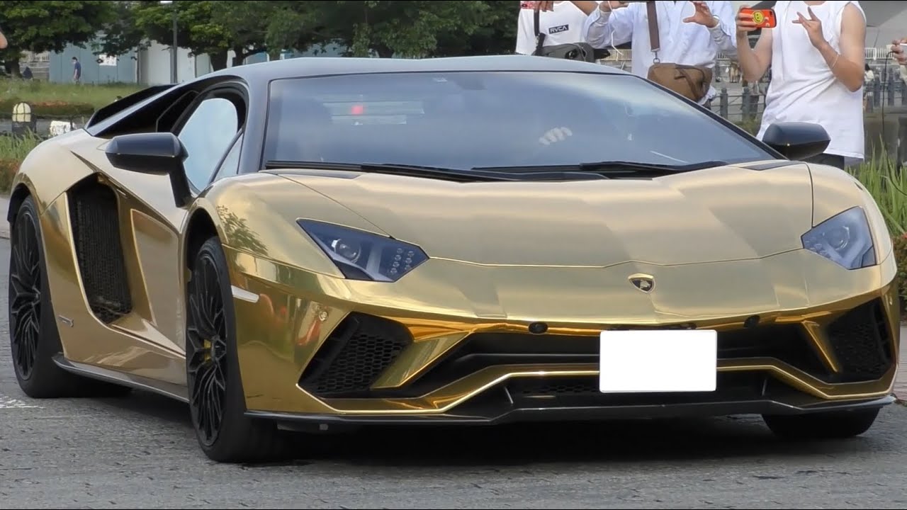 金色のド派手なアヴェンタドールsも登場 横浜の街中を爆音で走り抜けるスーパーカー アメ車たち ランボルギーニ フェラーリなど Youtube