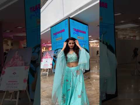 #Trending #cute #reels #saree #telugu #song #trending #viral #beautiful #hot #navel #Aunty #Romantic
