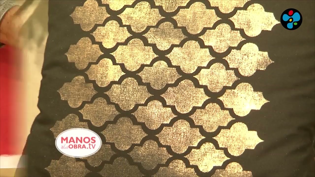 Almohadones decorados con foil