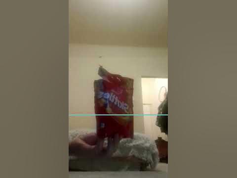 Скитлс в воздухе - YouTube