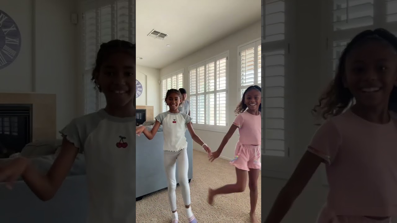 NOT THEM BOTH TRYING TO DO IT! 🤦🏽‍♂️